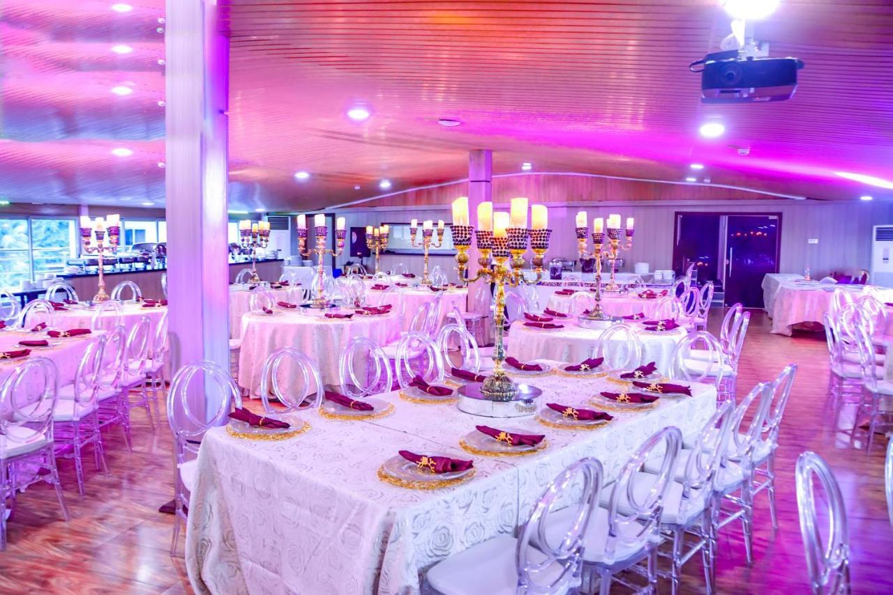 Golfview Suites & Conference Center Икея Экстерьер фото